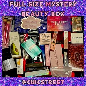 NIB 🆕 4 Piece Full Size Mystery Make Up & Beauty Box 📦 lip gloss blush shadow